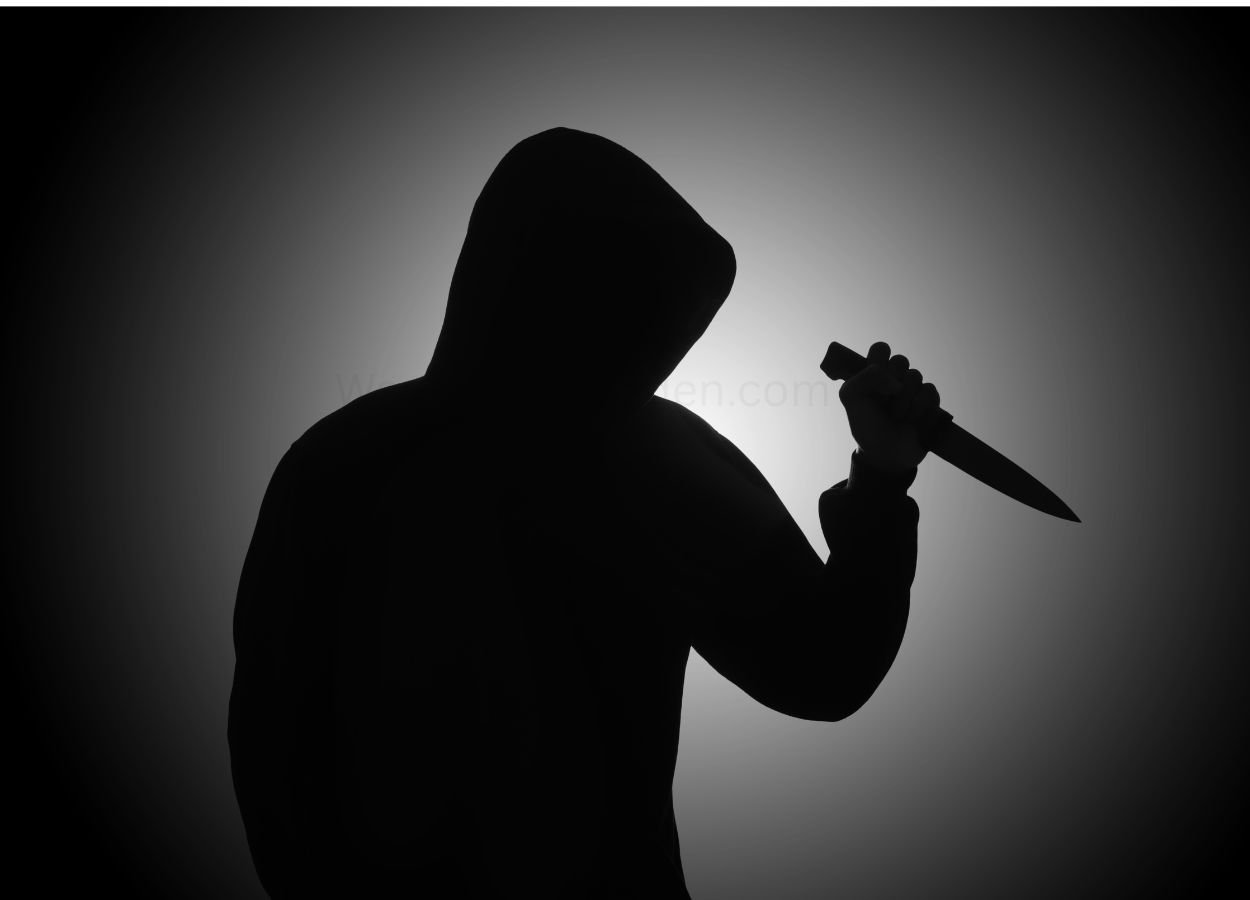 Ceceran Darah Ungkap Tewasnya Perempuan di Surabaya