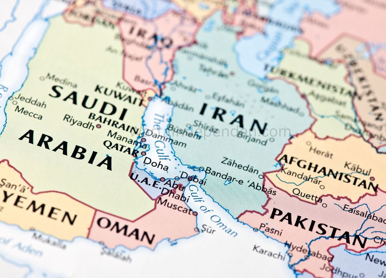 Iran dan Oman Capai Kesepahaman Soal Pelayaran Selat Hormuz - WartaIndependen.com