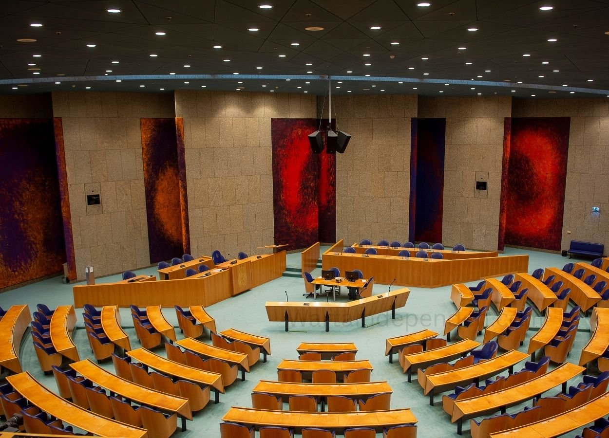 HUT Ke-81 DPR, Puan Tegaskan Parlemen Terbuka Kritik Publik - WartaIndependen.com
